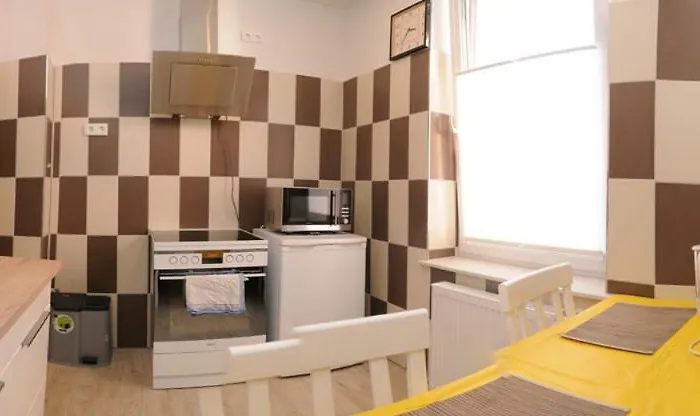 Fineapartment ゲストハウス